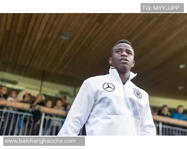 穆科科在丹麦遭遇困境多特名宿呼吁给予更多信任与支持