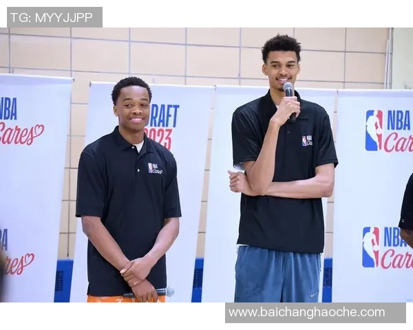 库利巴利曝曼联报价1亿欧遭那不勒斯拒绝安帅表态若我走他也离开