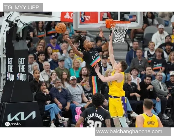 锡安复出首战替补出场展现马刺式时间管理首节6分钟贡献3分