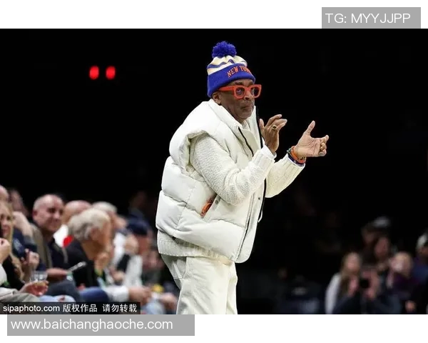 布克呼吁年轻球员尊重麦迪逊广场的历史与前辈的贡献